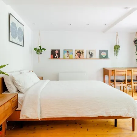 Garden Jacuzzi & Dry Sauna In Vintage Oasis With Bikes